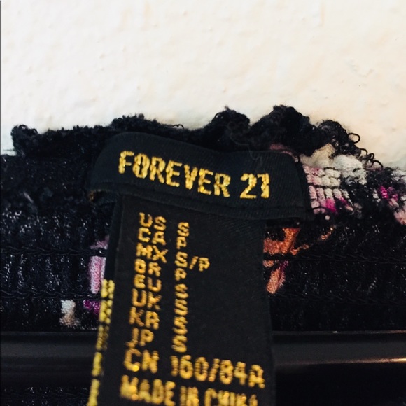 Crop top - Picture 3 of 3